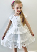 Sukienka z falbanami i wisiokiem - biała
