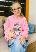 Różowa BLUZA dziewczęca z różową aplikacją LABUBU haft