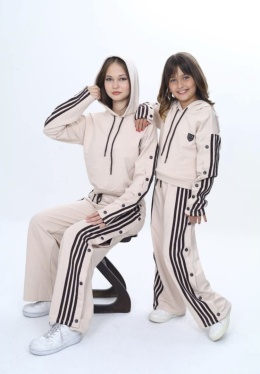Stylowy komplet dziewczęcy dresowy beż