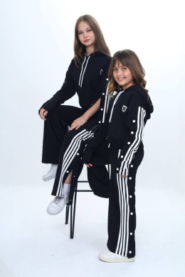 Stylowy komplet dla dziewczynki dresowy czarny