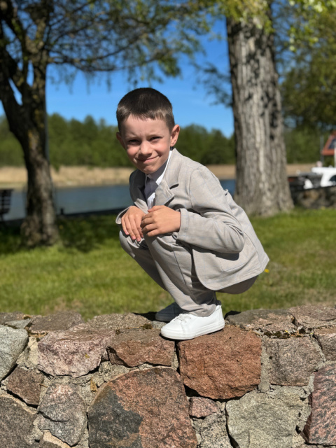Wizytowy GARNITUR CHŁOPIĘCY beż Wizytowy GARNITUR CHŁOPIĘCY beż