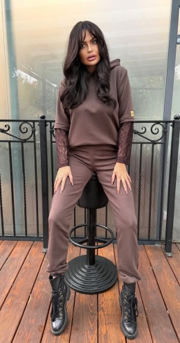 Dres damski koronkowy z kapturem By Sisi czekoladowy